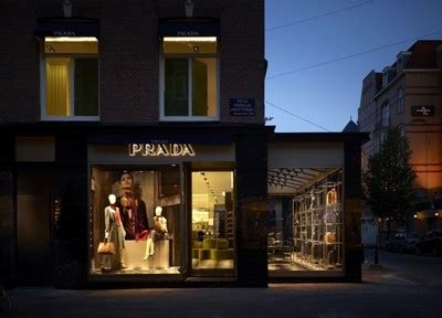 prada winkel amsterdam
